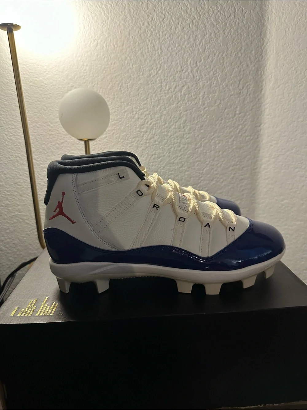 Jordan 11 Mid MCS Cleat Rare Air 10.5M